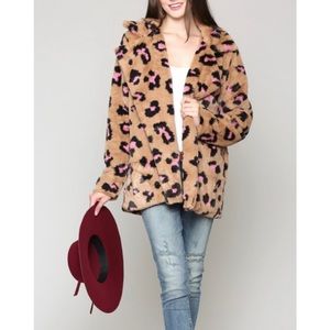 NWT *KYE MI* Faux Fur Jacket … *PINK SPOTTED LEOPARD* … Size: M